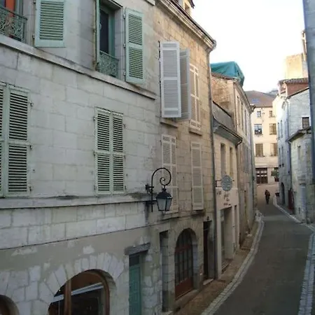 Du Lys Périgueux